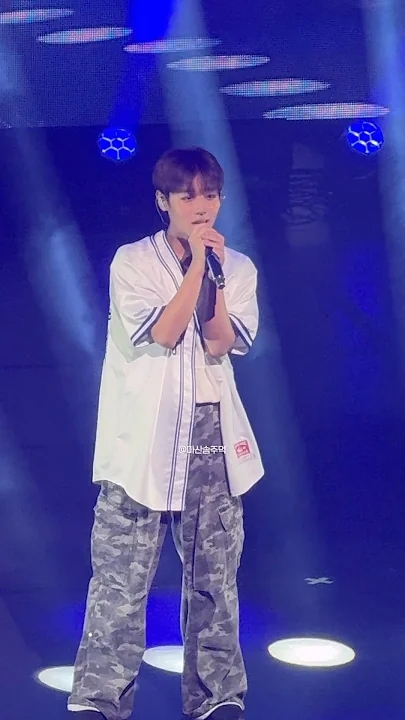 Today's most popular wallpaper in the Park Jihoon community