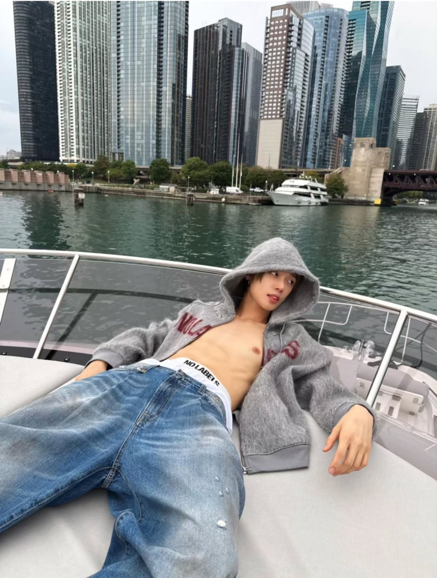 Latest photo of Yeonjun (TOMORROW X TOGETHER)