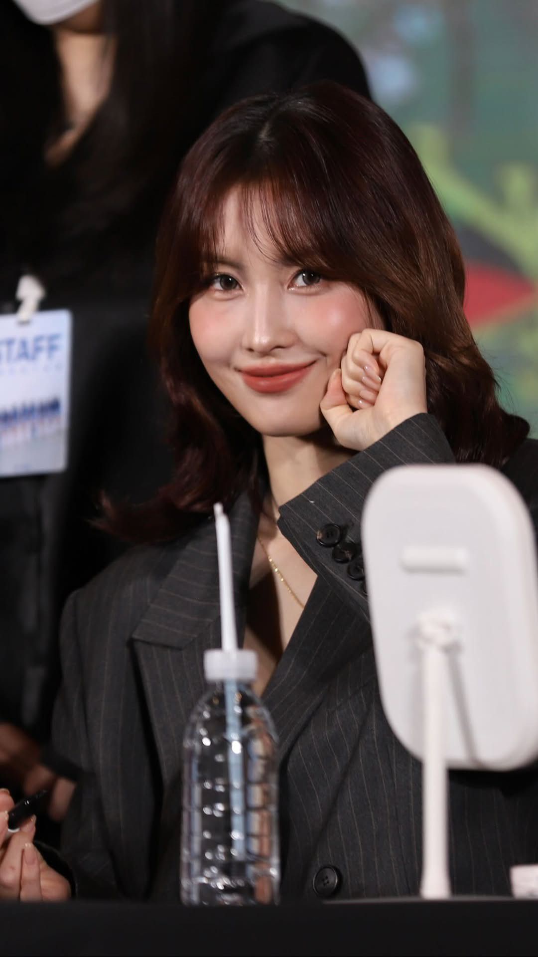 The most beloved wallpaper among Momo (TWICE)'s fans