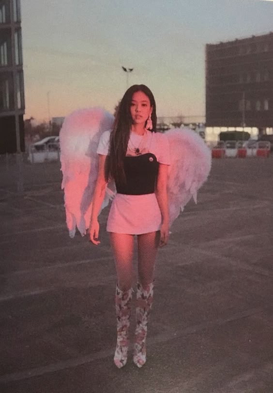제니 (BLACKPINK) 최근 활동샷