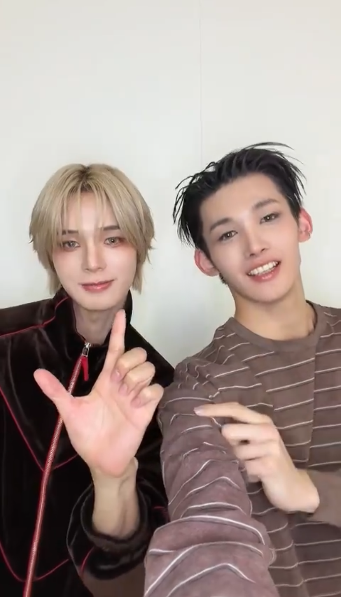 The most beloved wallpaper among K (&TEAM)'s fans