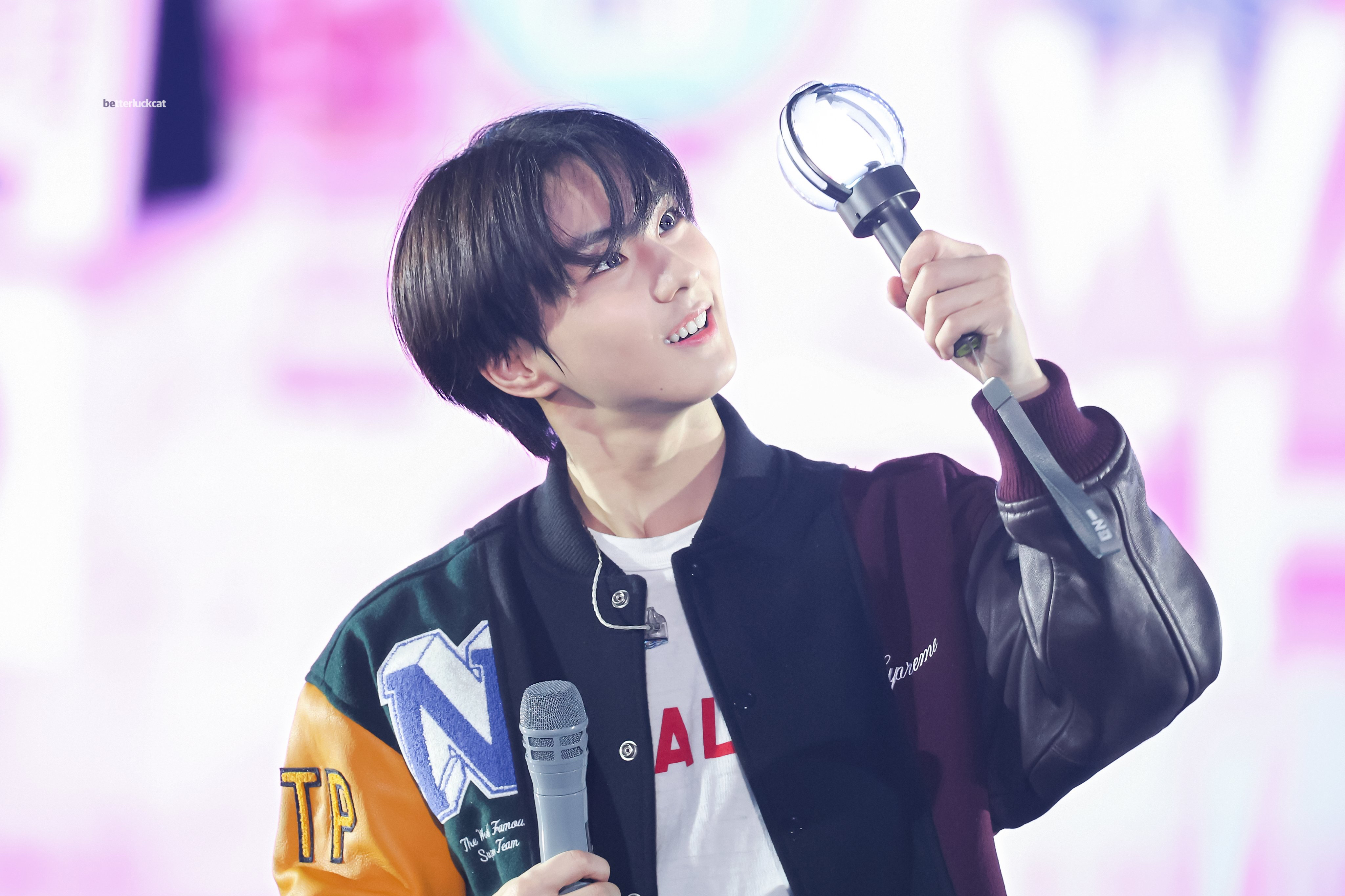 Behind-the-scenes cut of Jungwon (ENHYPEN)