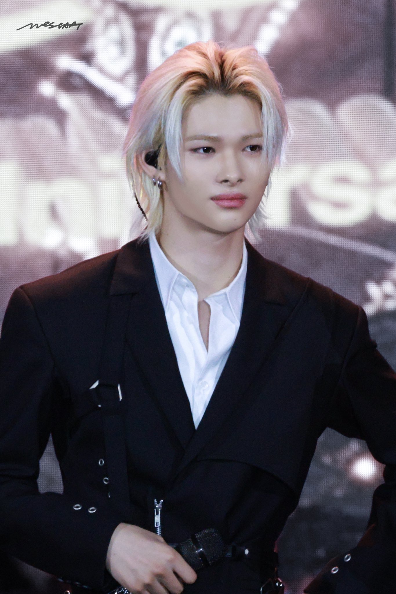 NI-KI (ENHYPEN)的最新照片