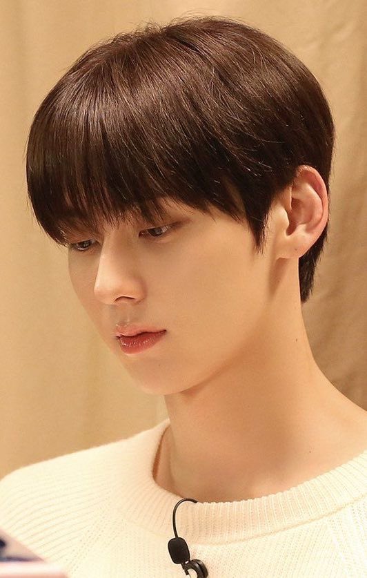 Momen yang diabadikan oleh penggemar Hwang Minhyun