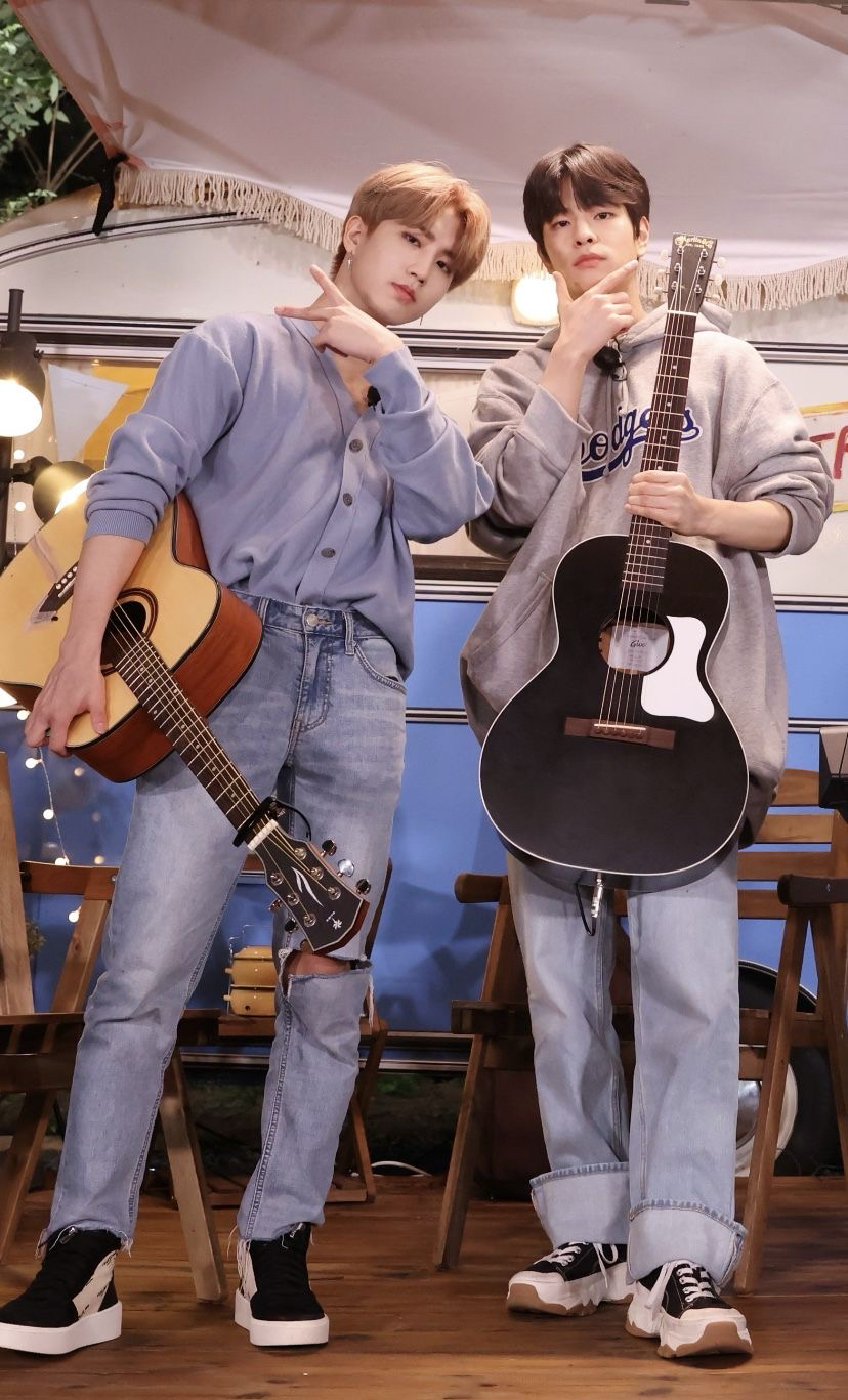 Latest photo of HAN (Stray Kids)