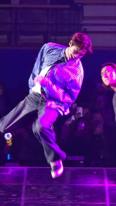 A heartfelt wallpaper shared by Kang Daniel's fans