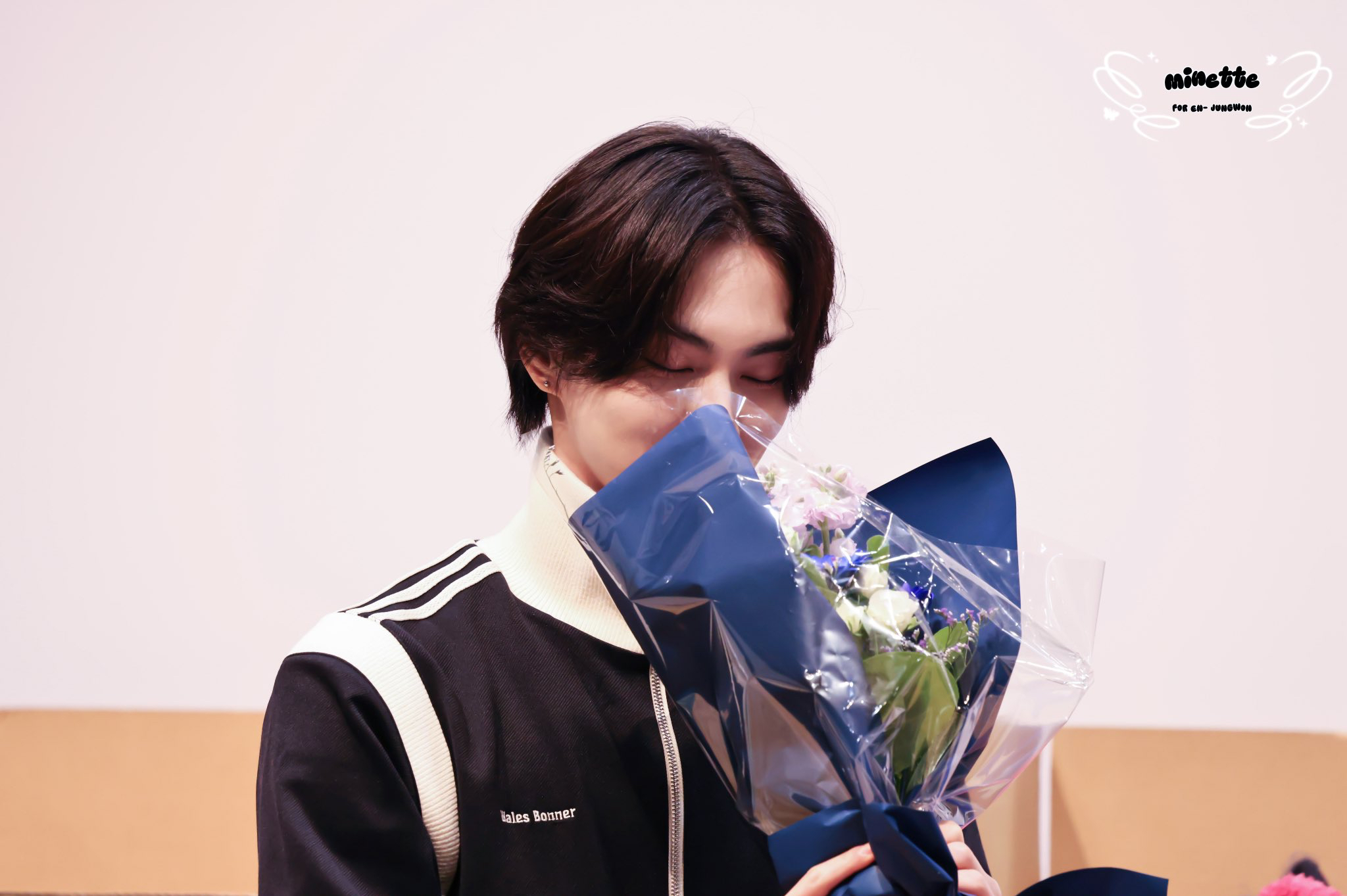 Latest photo of Jungwon (ENHYPEN)