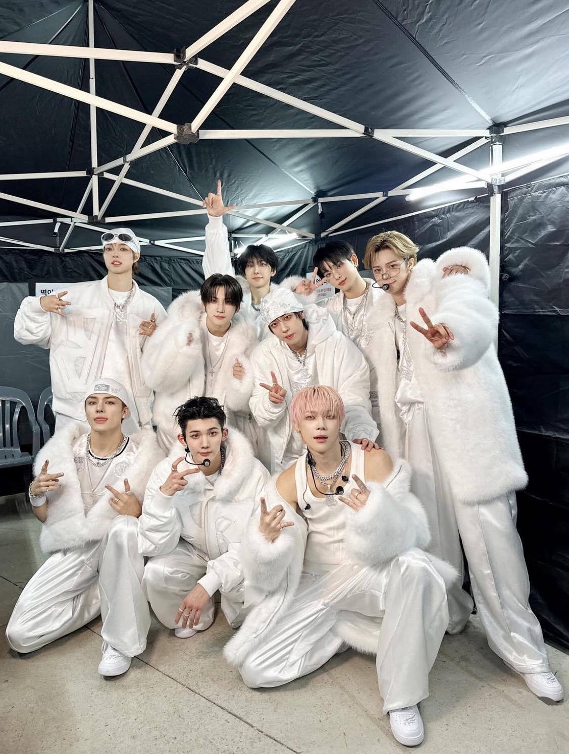 Latest photo of &TEAM