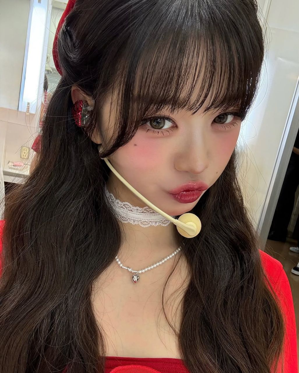 Behind-the-scenes cut of Jang Wonyoung (IVE)