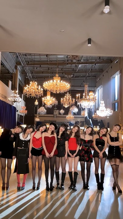 Wallpaper terpopuler hari ini di komunitas Momo (TWICE)