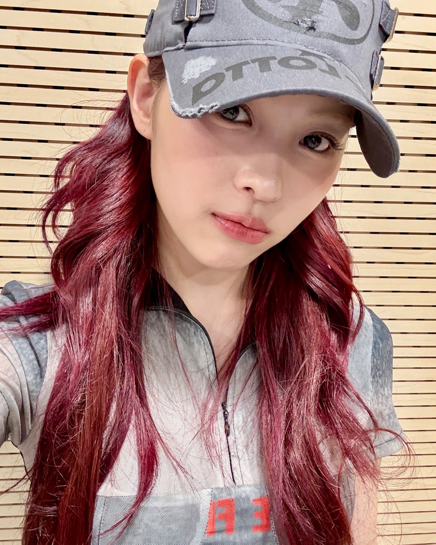 Behind-the-scenes cut of Ryujin (ITZY)