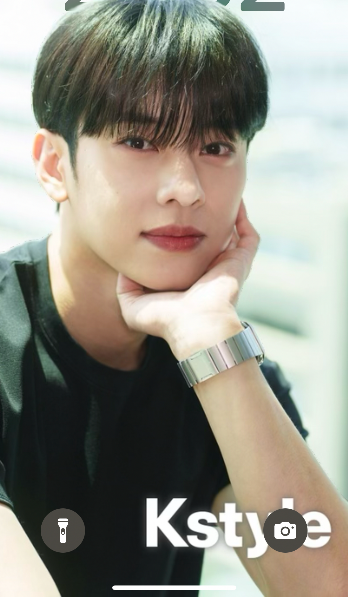 A moment captured by Kim Donghyun (AB6IX)'s fan