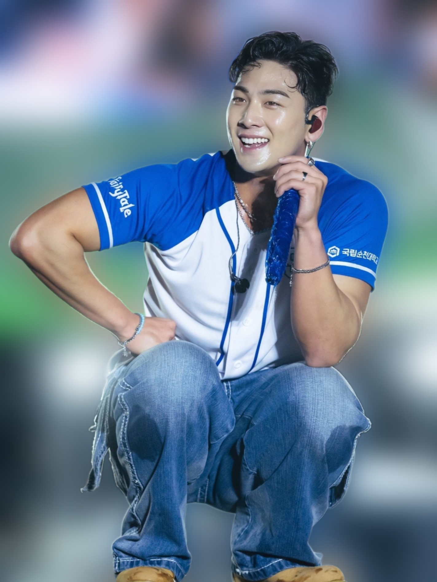 Behind-the-scenes cut of Baekho
