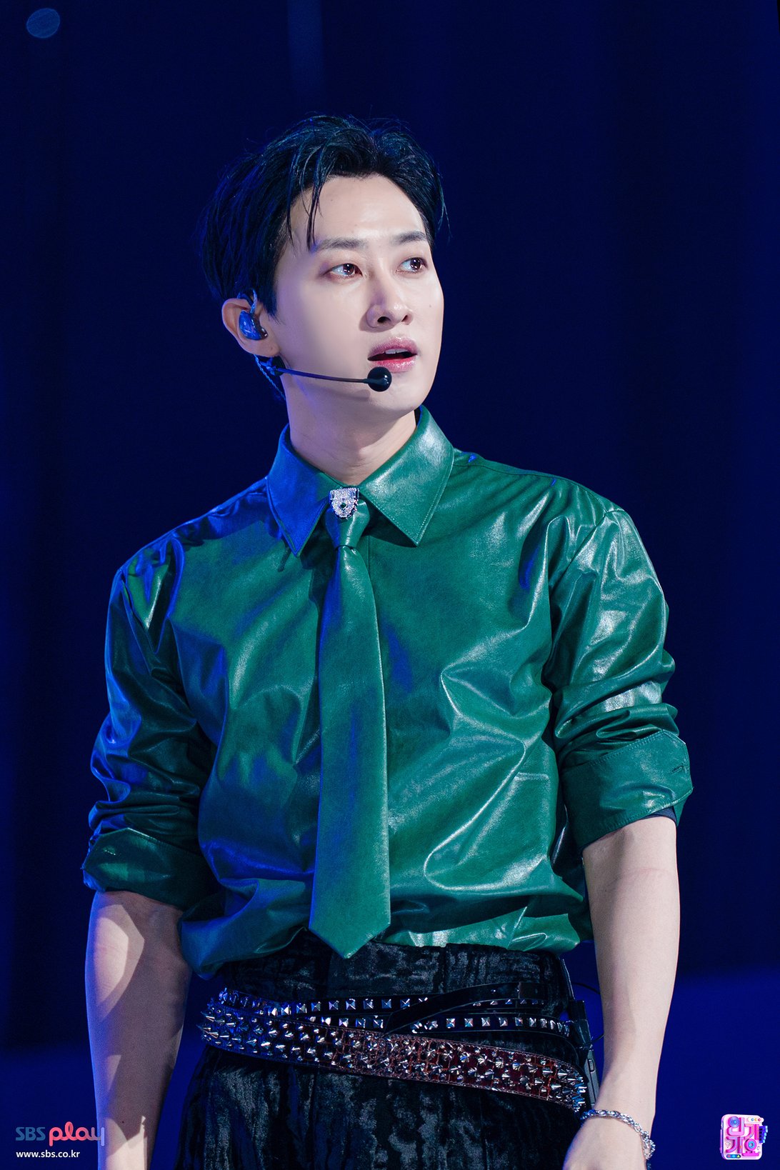 Behind-the-scenes cut of Eunhyuk (Super Junior)