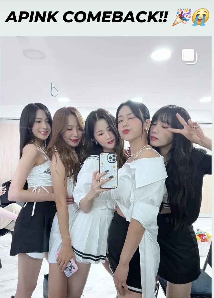 Latest photo of Apink