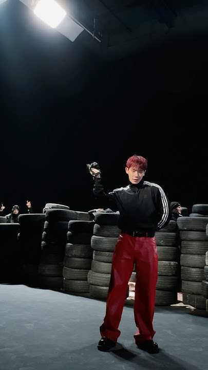 A heartfelt wallpaper shared by Wonho's fans