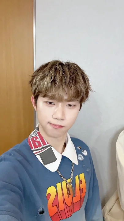 Recent activity shot of Hyunwoo (Xikers)