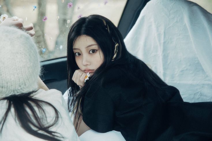 Recent activity shot of Wonhee (ILLIT)