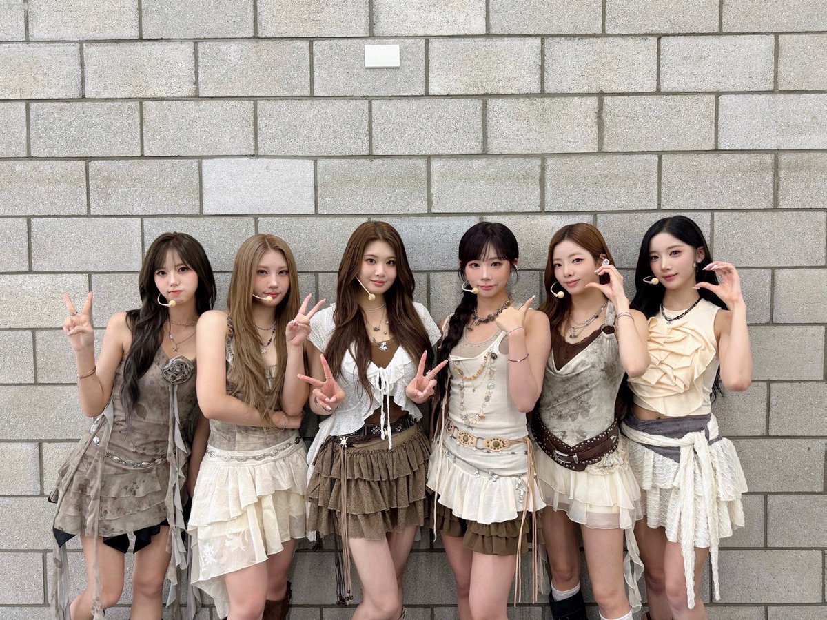 Recent activity shot of PURPLE K!SS