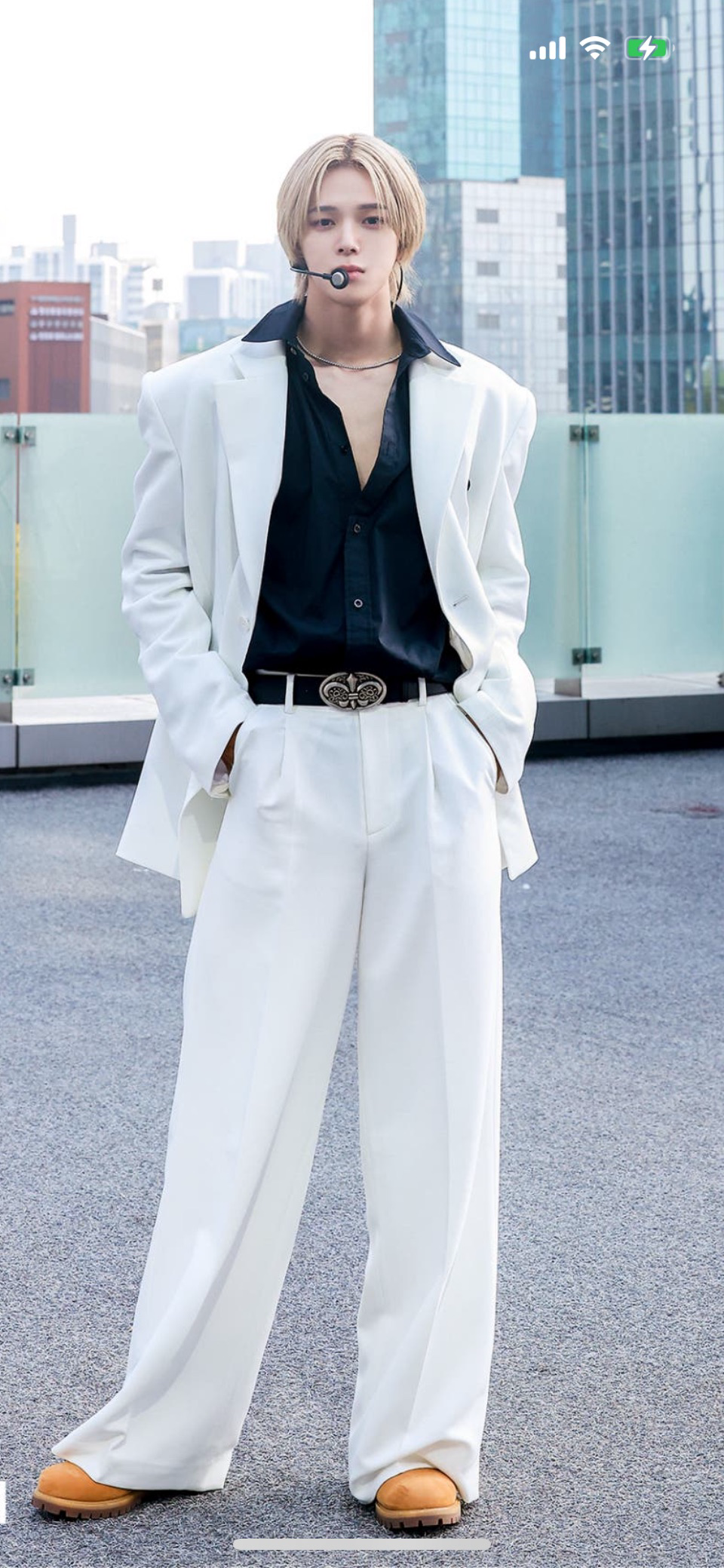 A moment captured by K (&TEAM)'s fan