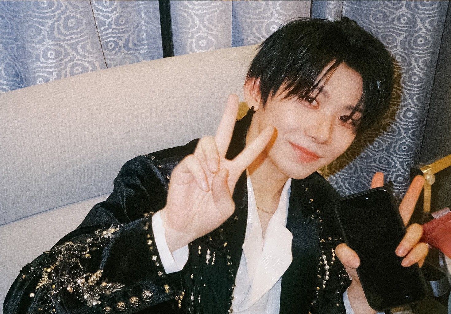 A moment captured by Park Han (AHOF)'s fan