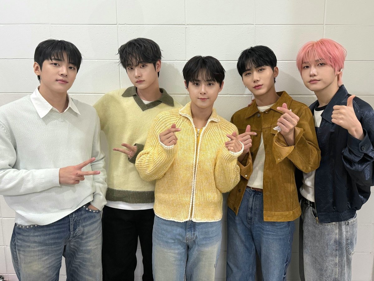 Behind-the-scenes cut of DKZ