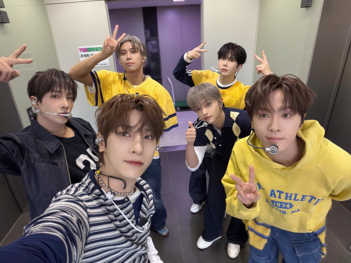 A moment captured by BAE173's fan