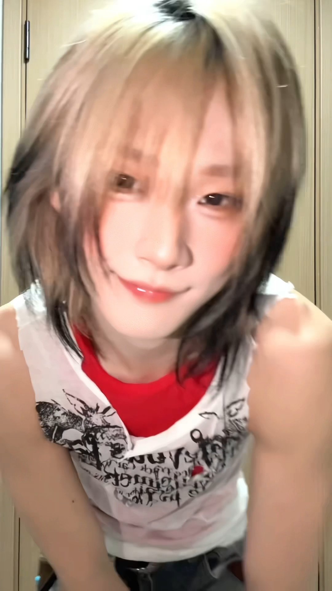 Behind-the-scenes cut of Hu Yetao (NexT1DE)