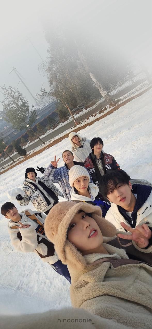 The most beloved wallpaper among Stray Kids's fans