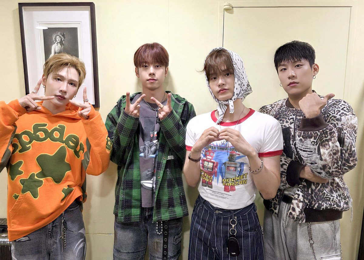 AB6IX의 최신 사진