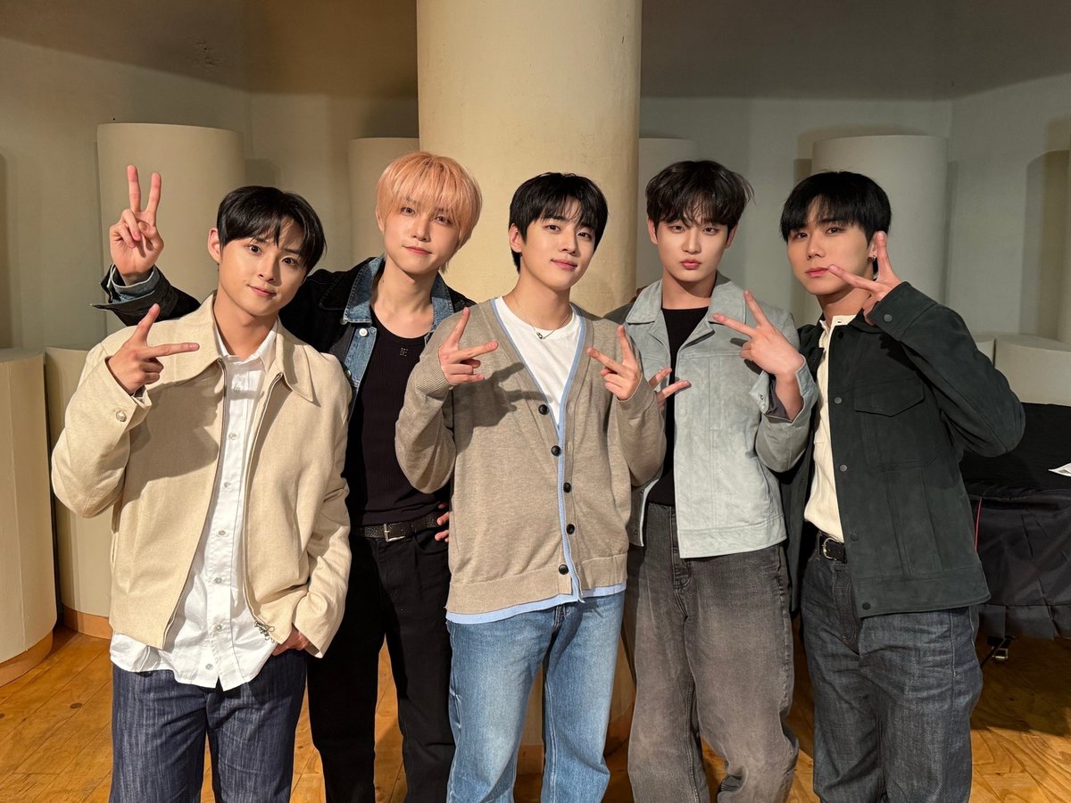 A moment captured by DKZ's fan