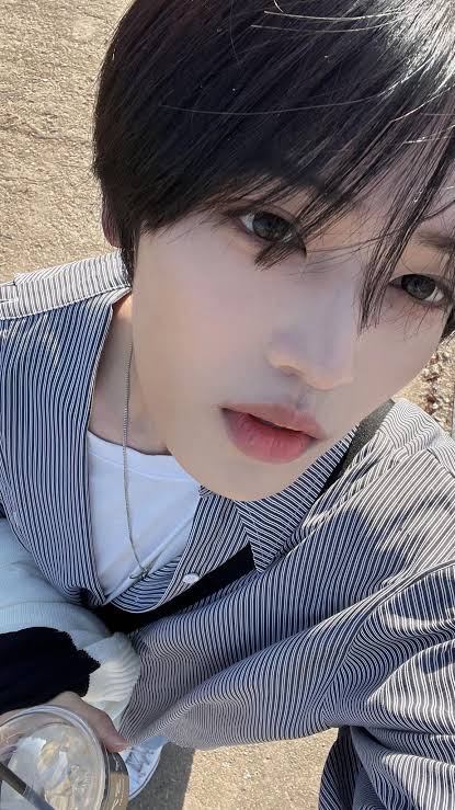 A heartfelt wallpaper shared by Jang Haneum's fans