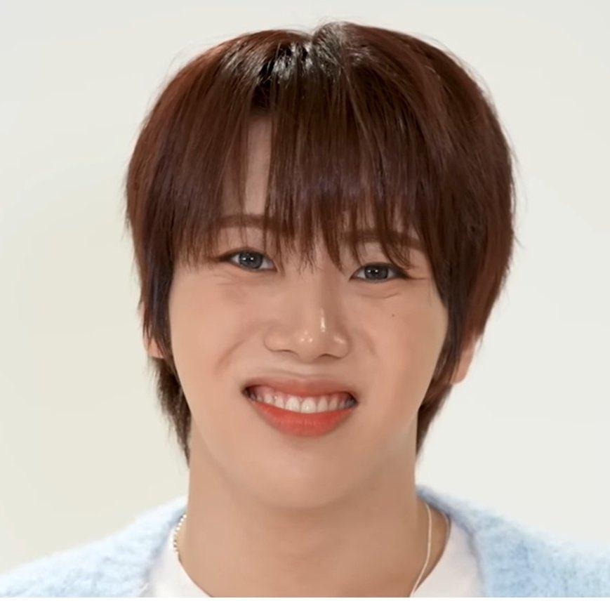 A moment captured by AHOF's fan