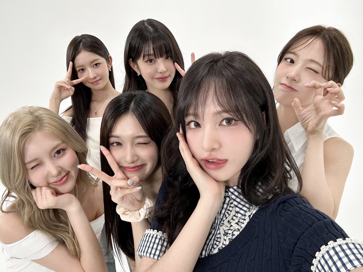 Behind-the-scenes cut of IVE