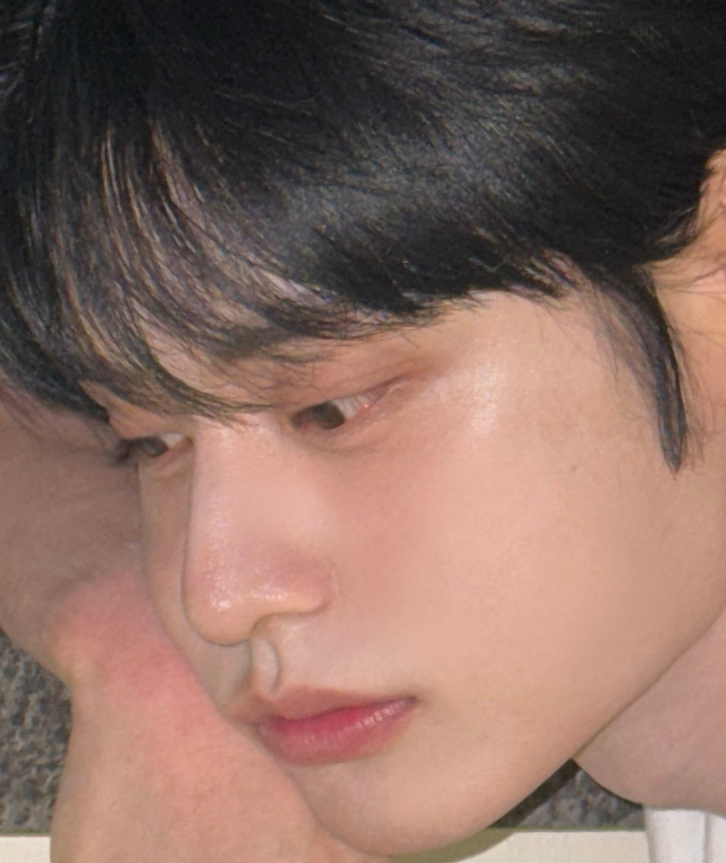 Recent activity shot of Kim Jiwoong (ZEROBASEONE)