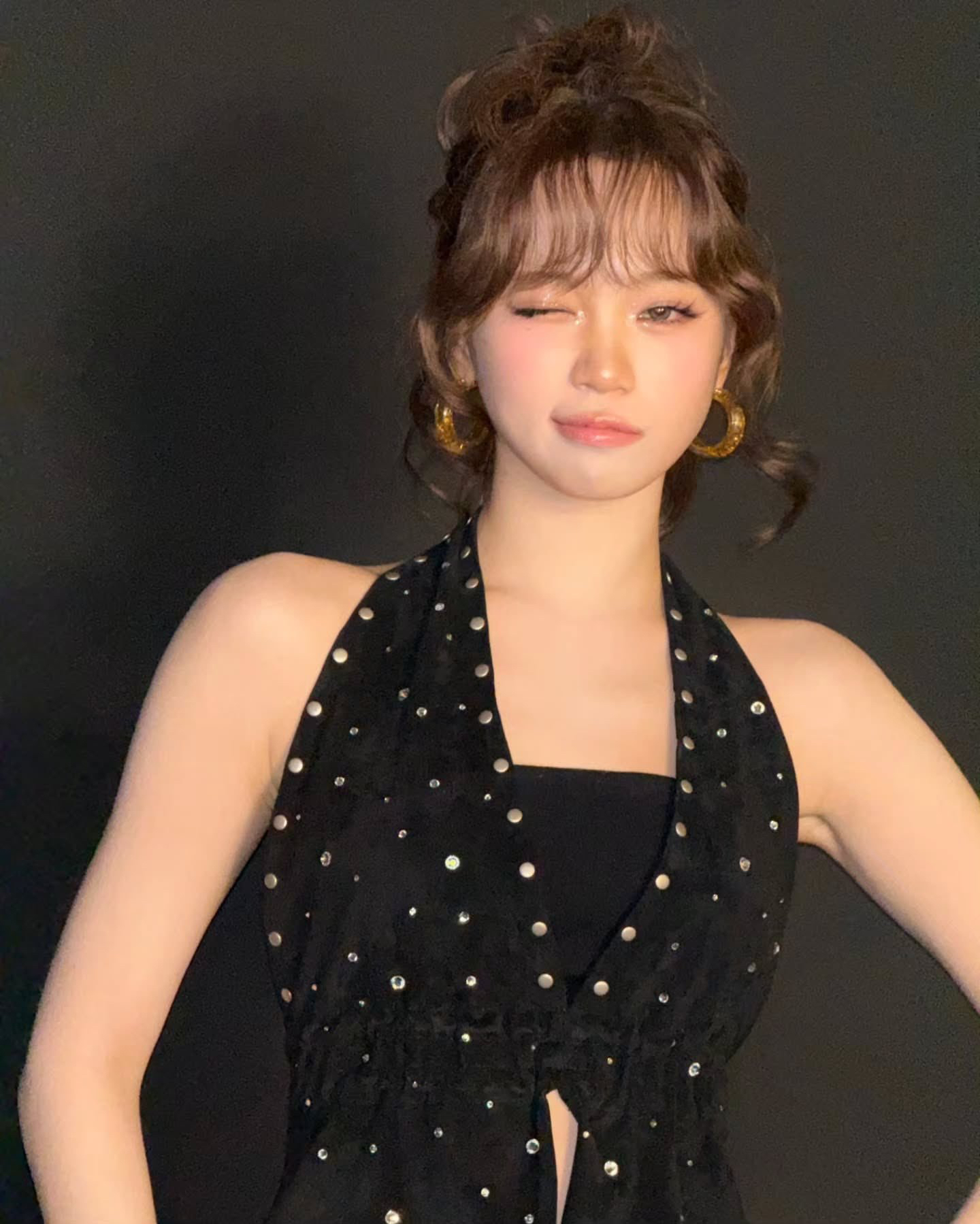 A moment captured by Kim Chaewon (LE SSERAFIM)'s fan