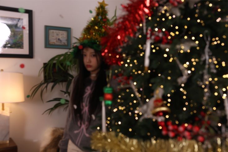 Recent activity shot of Wonhee (ILLIT)