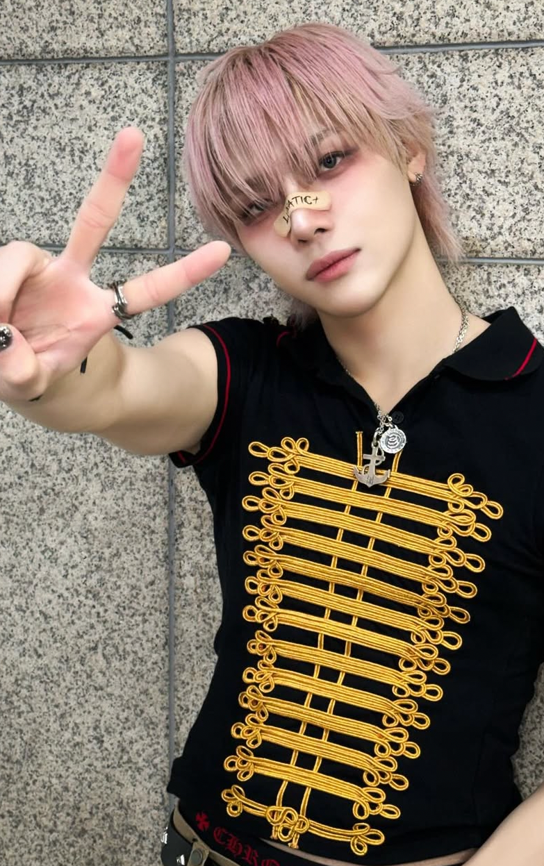 A moment captured by Nicholas (&TEAM)'s fan