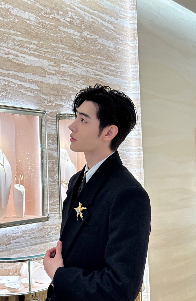 成训 (ENHYPEN)的幕后花絮