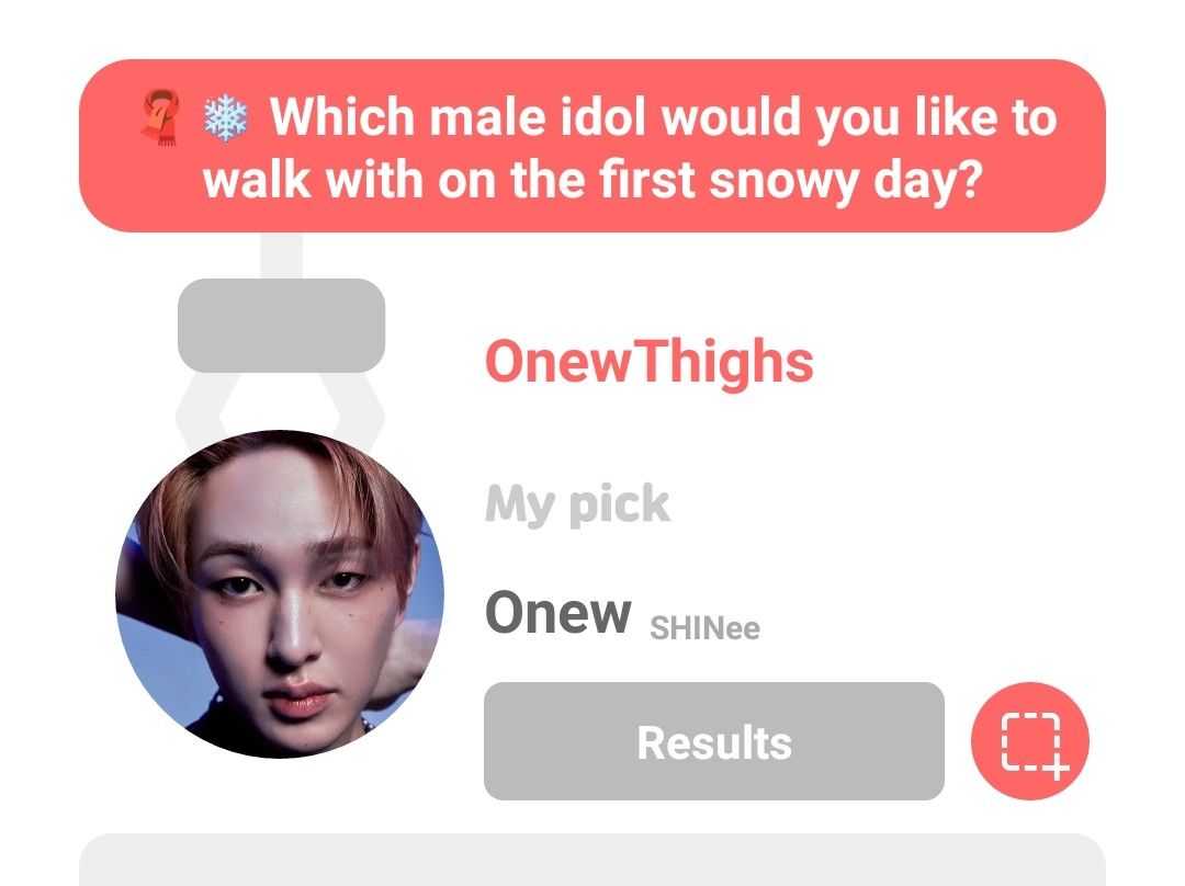 A moment captured by Onew (SHINee)'s fan