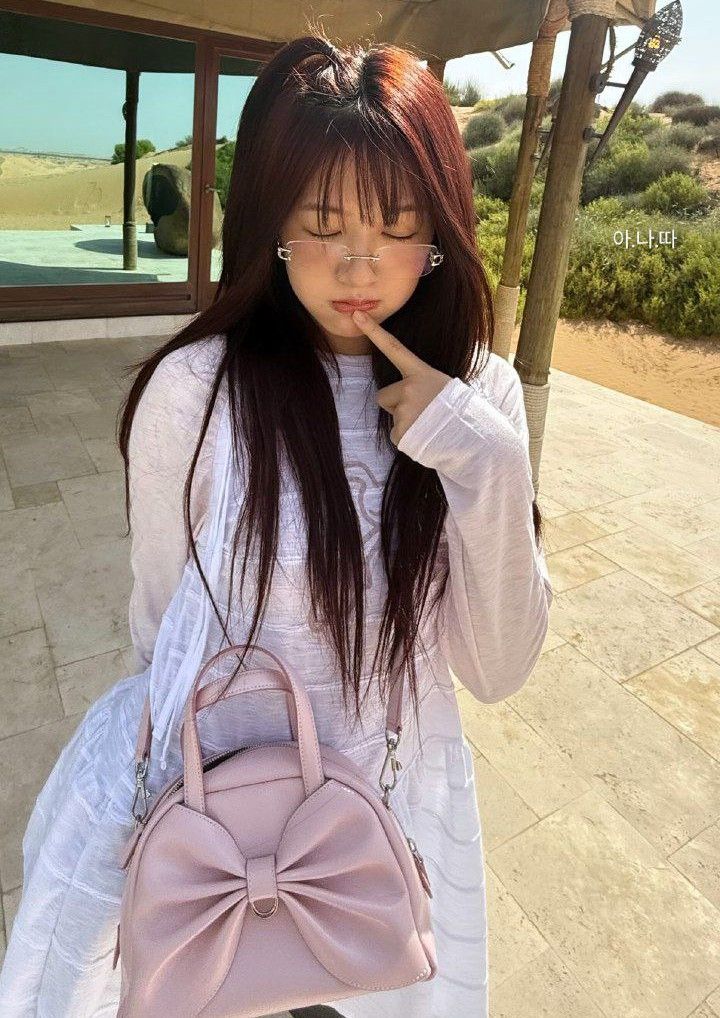 Behind-the-scenes cut of An Yujin (IVE)
