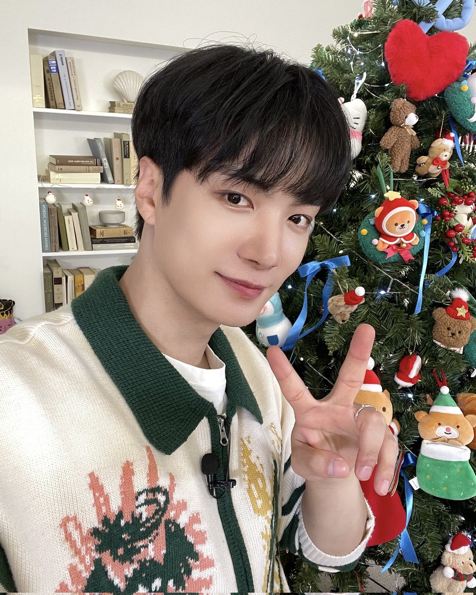 Recent activity shot of Kim Jonghyeon