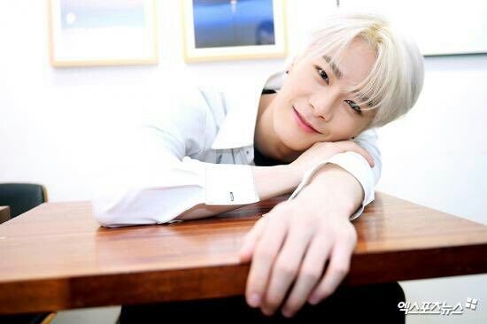 A moment captured by Moonbin (ASTRO)'s fan