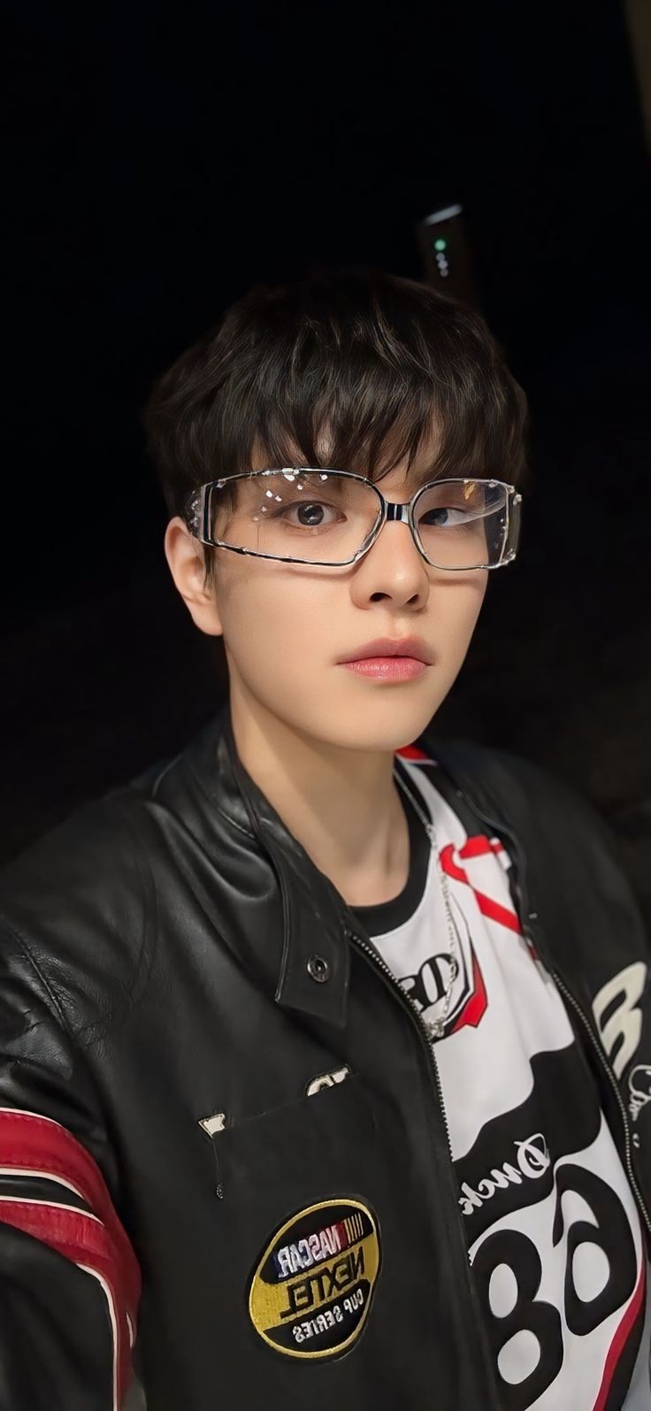 Today's most popular wallpaper in the Seungmin (Stray Kids) community