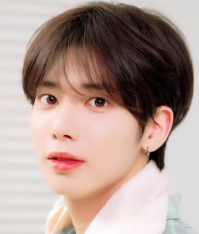 太顯 (TOMORROW X TOGETHER)的最新活動照片