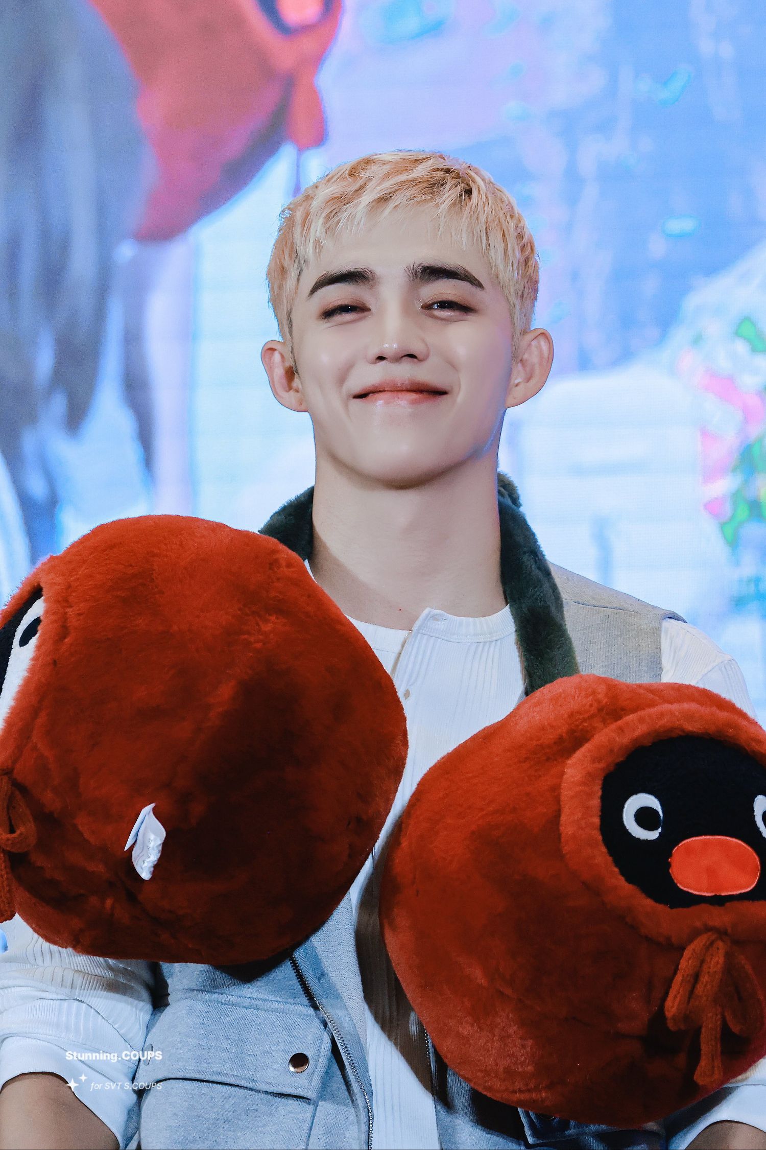 S.Coups (SEVENTEEN)的最新照片
