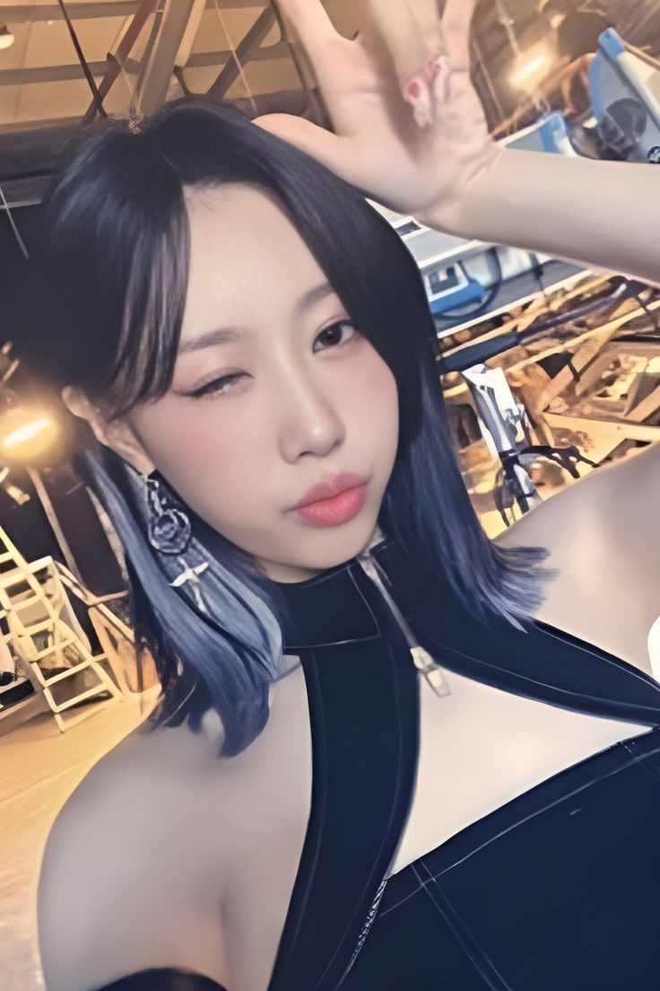 A moment captured by Handong (DREAMCATCHER)'s fan