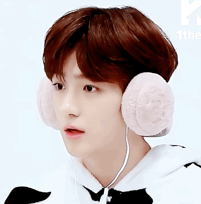 A moment captured by Hyunjae (THE BOYZ)'s fan