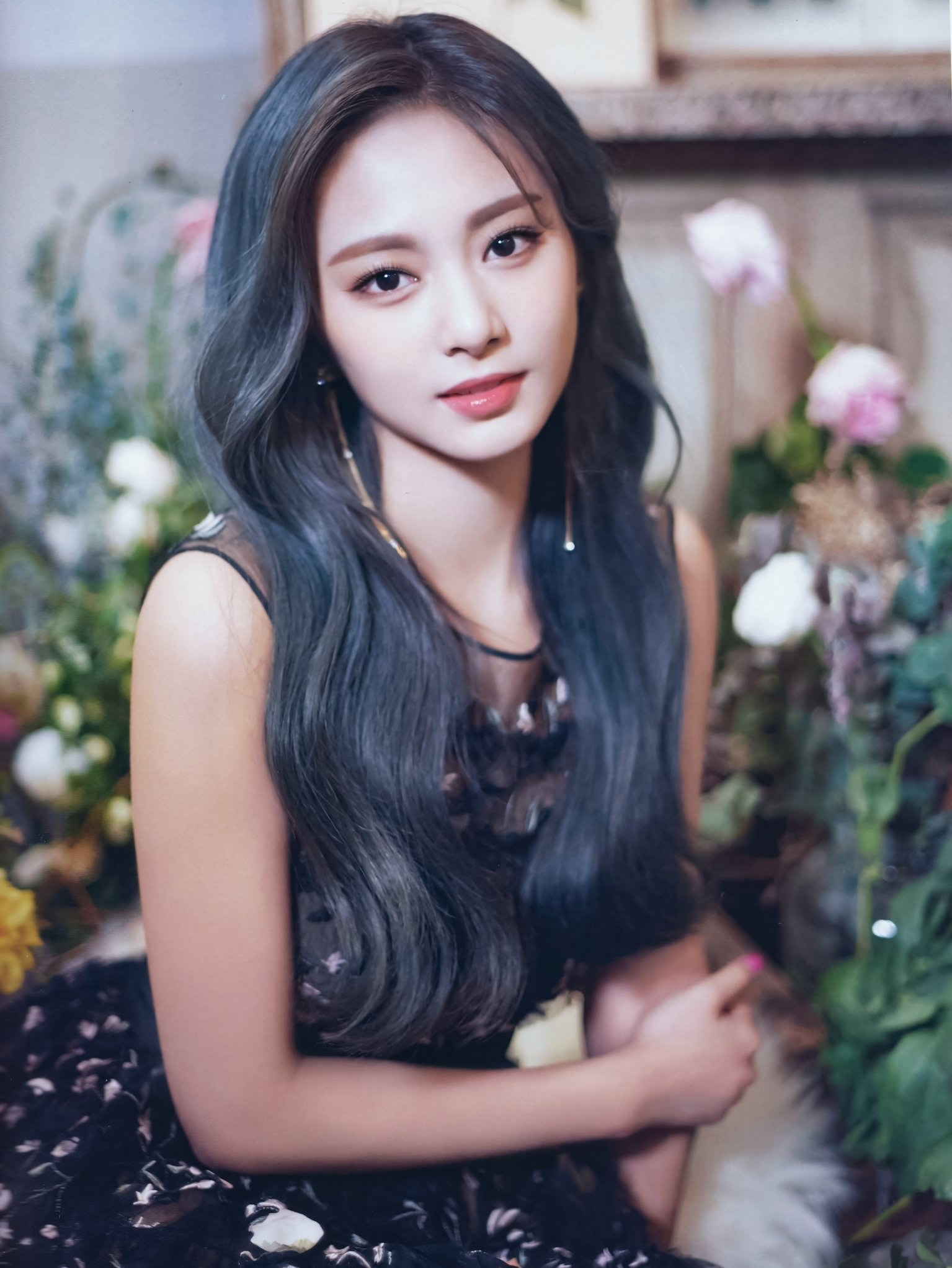 Foto terbaru Tzuyu (TWICE)