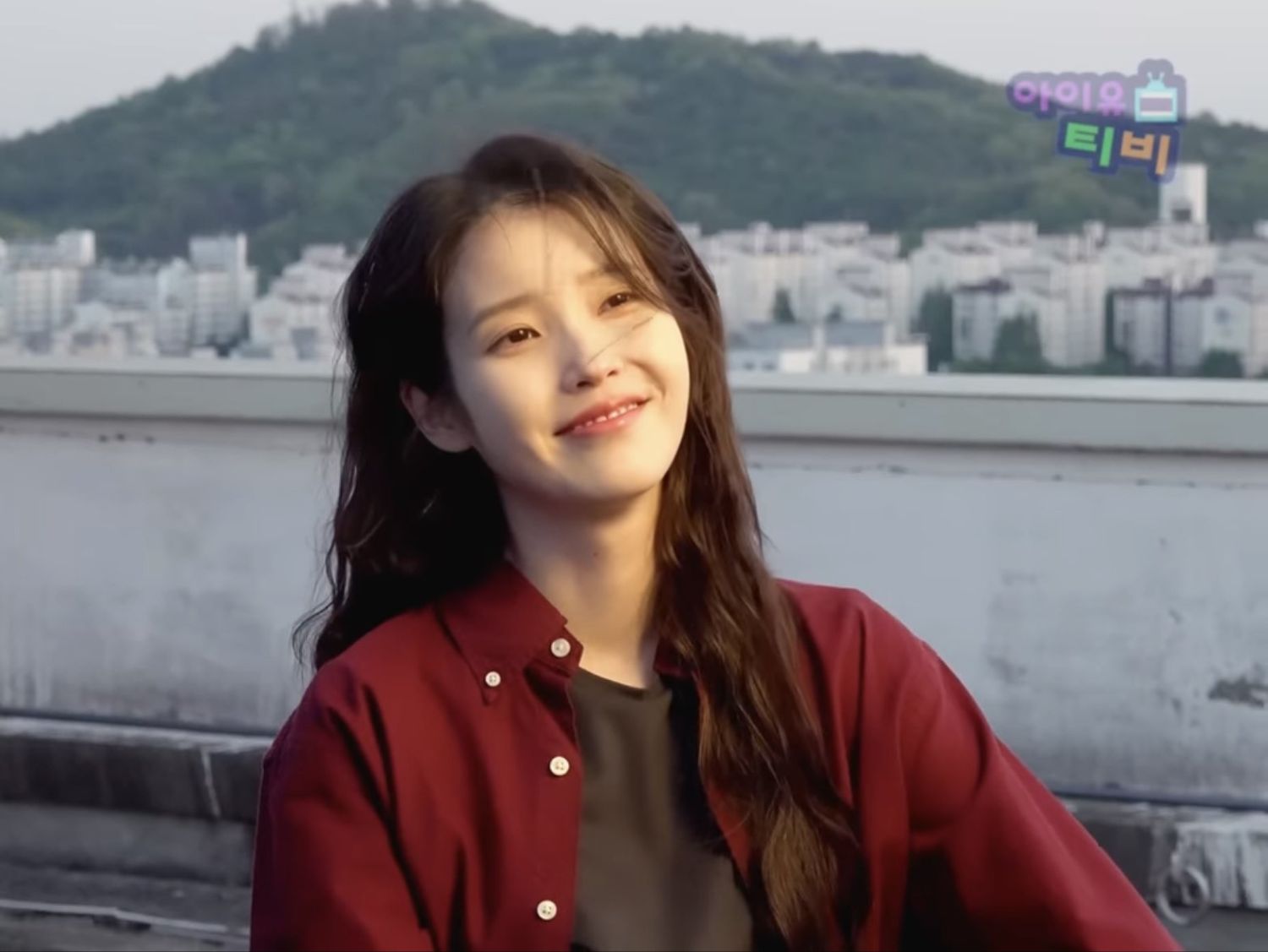 Recent activity shot of IU